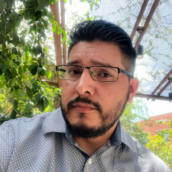 Meet your Posher, Luis - Picture 2 of 2